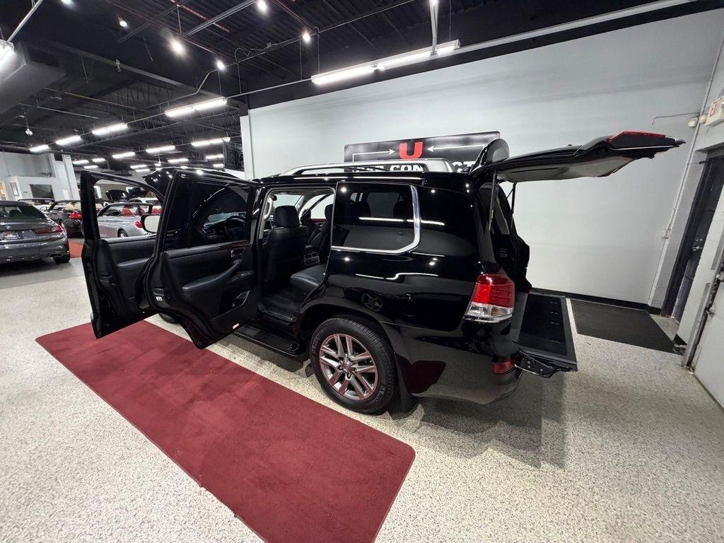 Lexus LX photo 70