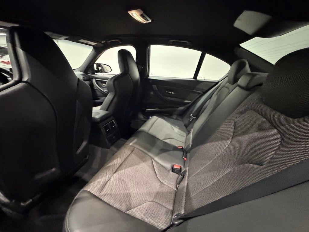 BMW M3 photo 30