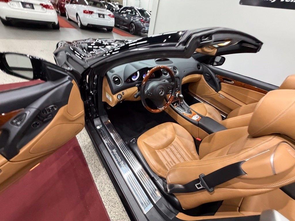 Mercedes-Benz SL-Class photo 27
