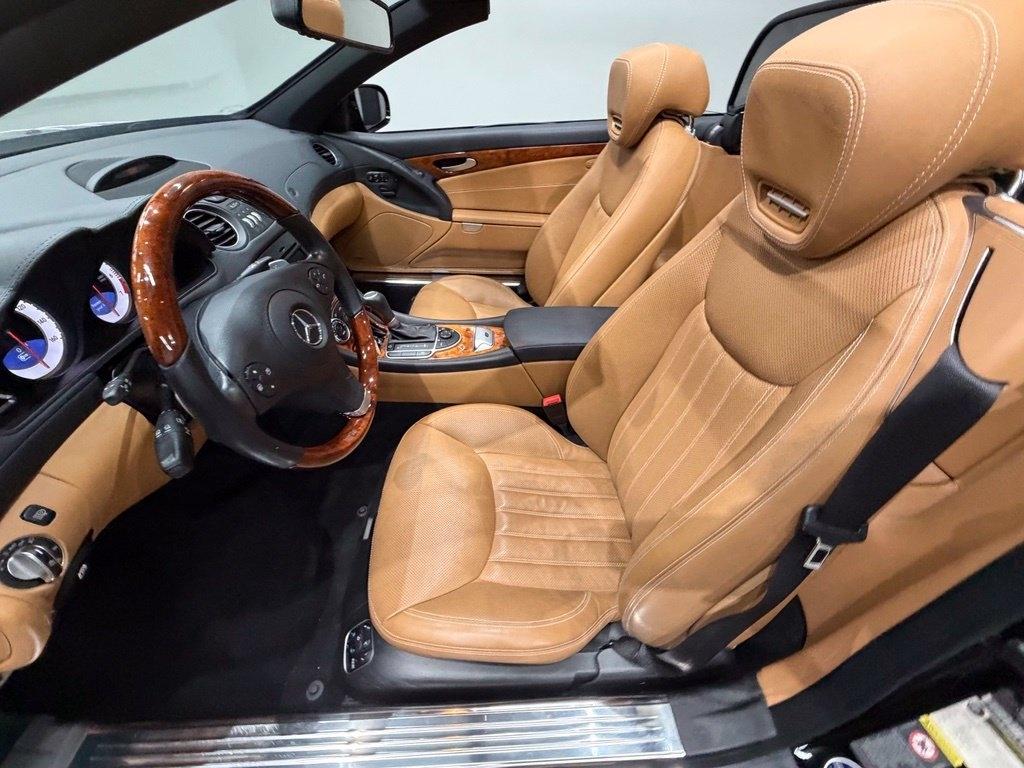 Mercedes-Benz SL-Class photo 29