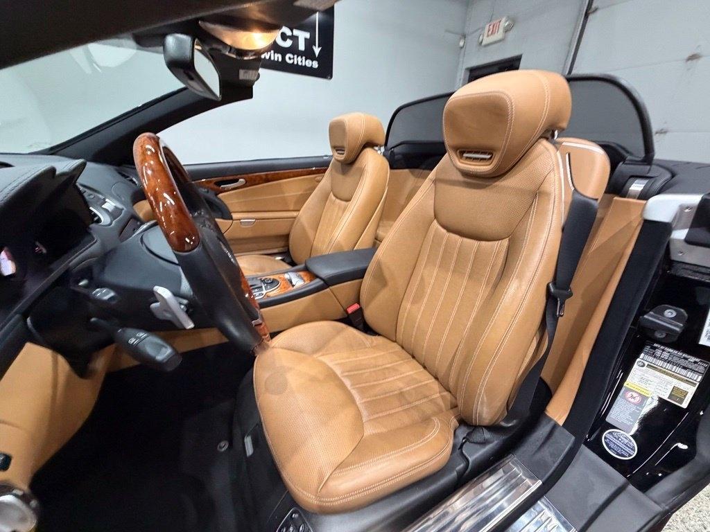 Mercedes-Benz SL-Class photo 30