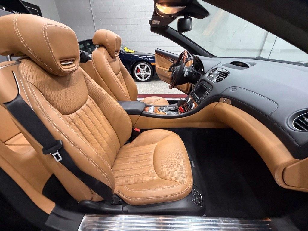 Mercedes-Benz SL-Class photo 42