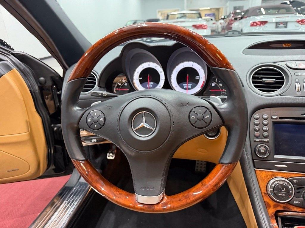 Mercedes-Benz SL-Class photo 45