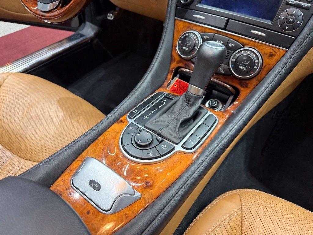 Mercedes-Benz SL-Class photo 49