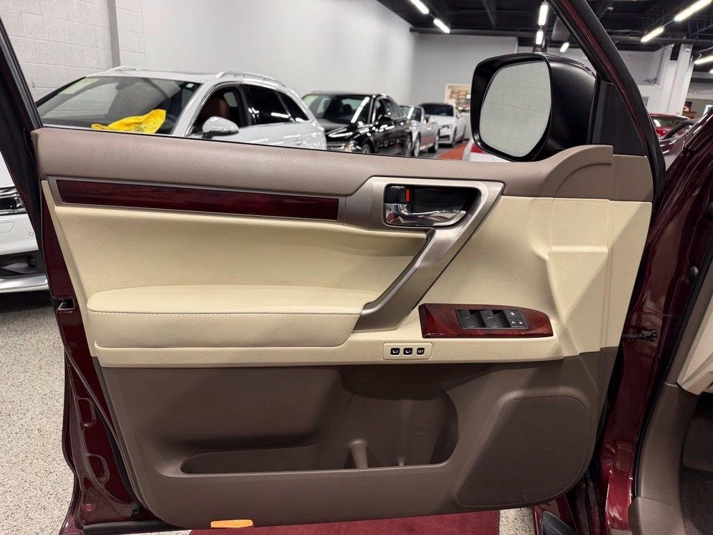 Lexus GX photo 21