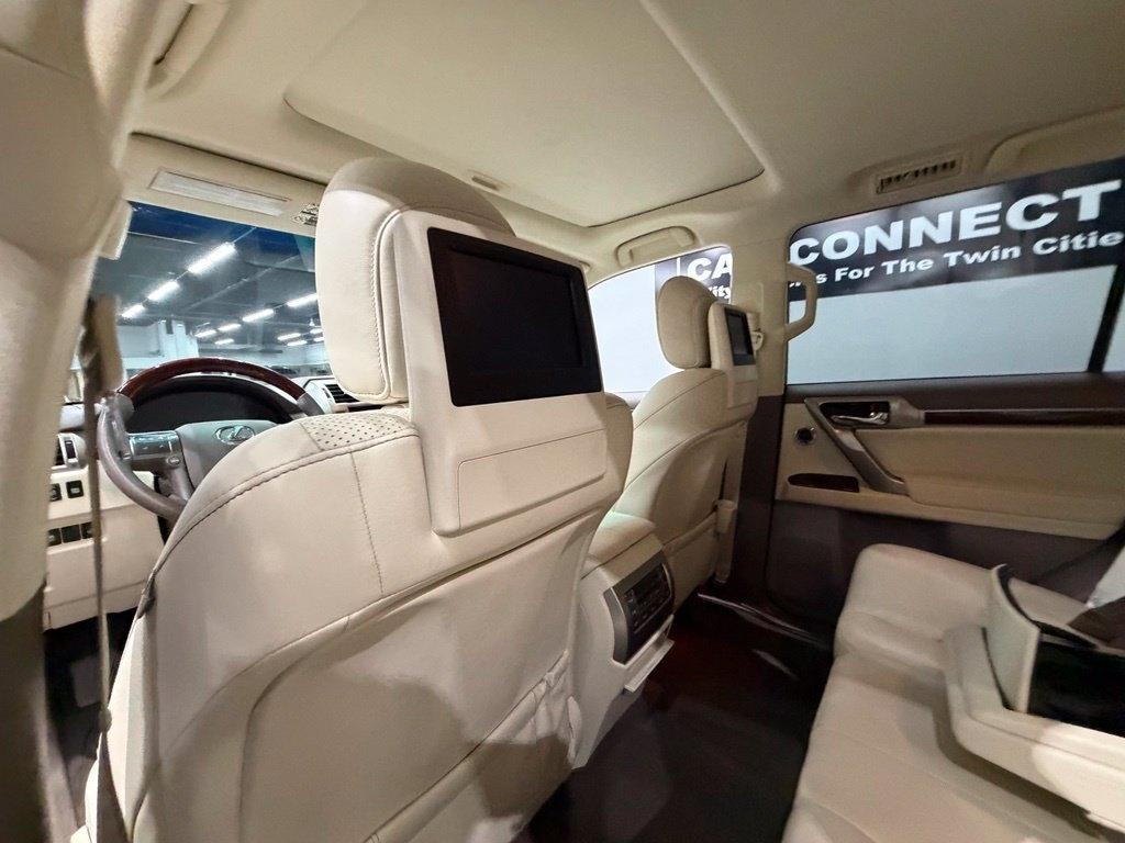 Lexus GX photo 32