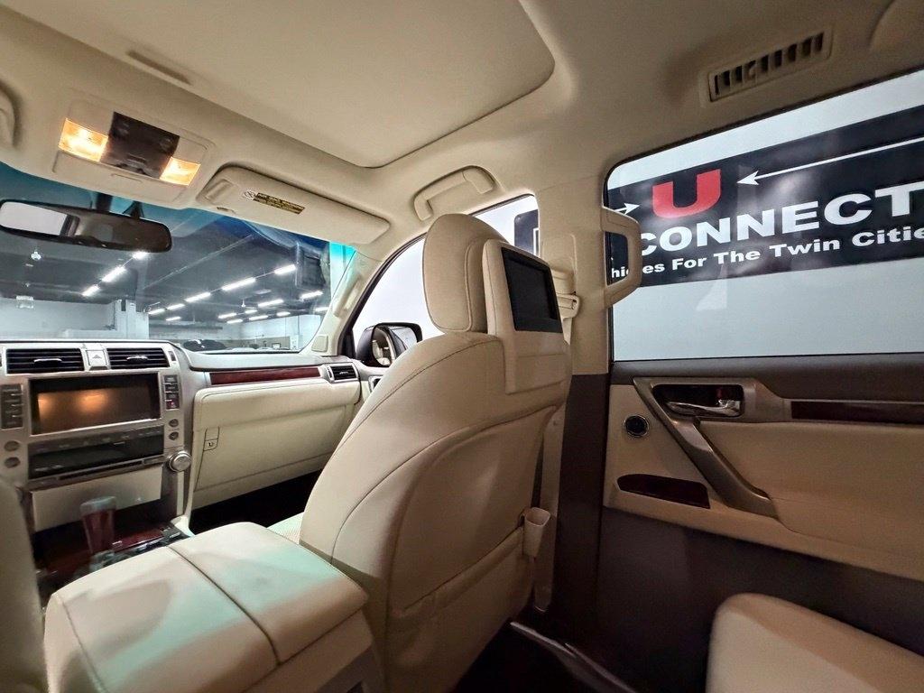 Lexus GX photo 33