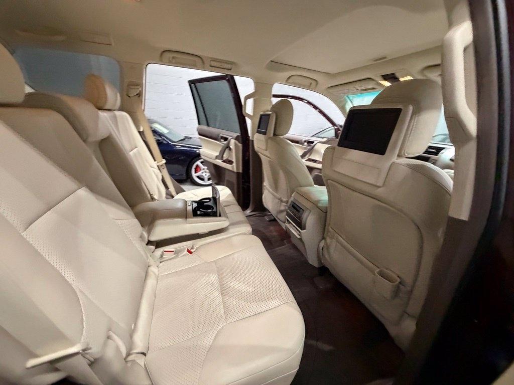 Lexus GX photo 38
