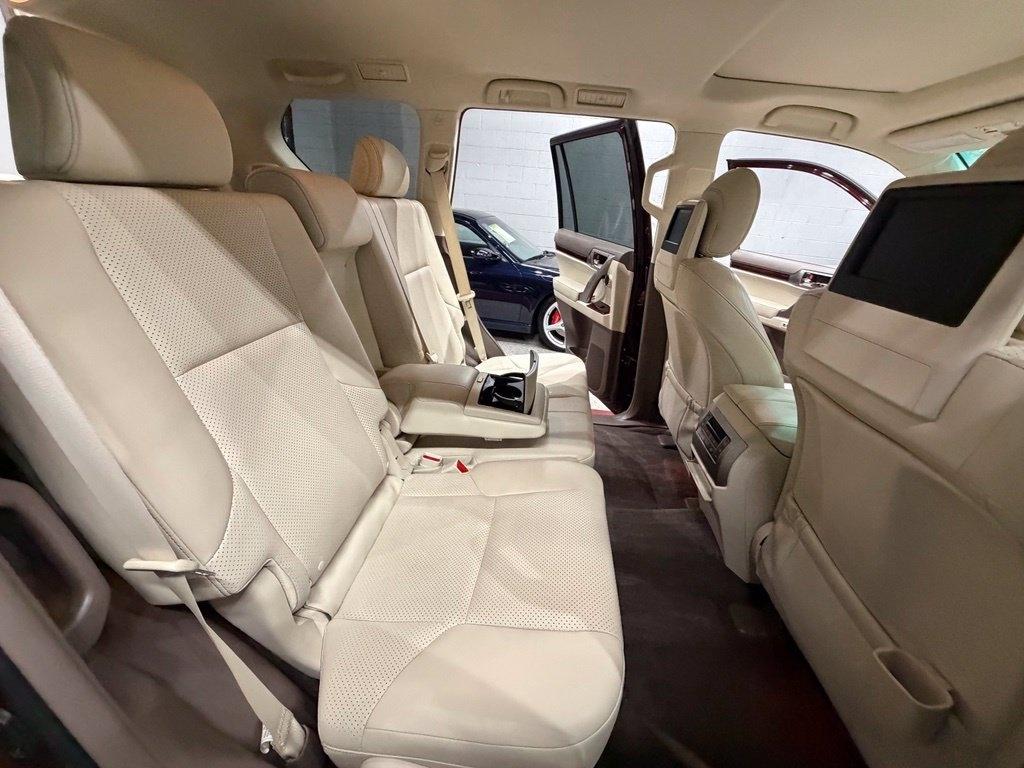 Lexus GX photo 39