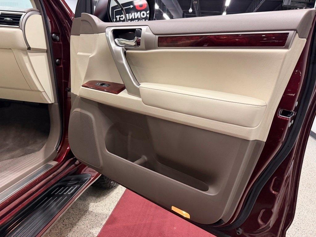 Lexus GX photo 43