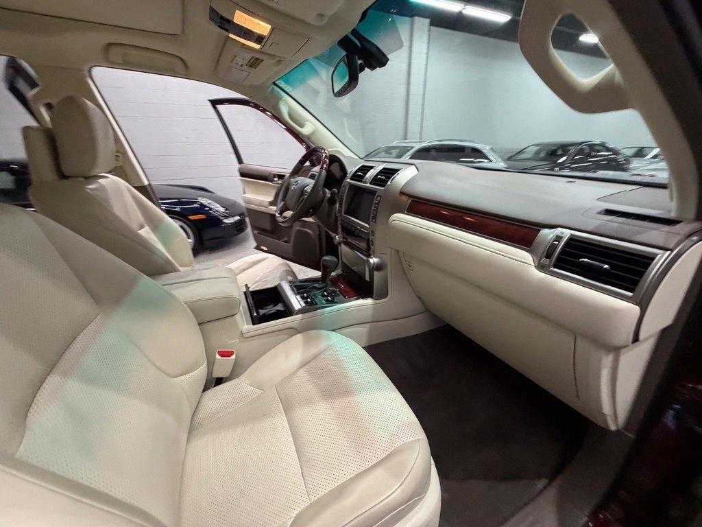 Lexus GX photo 46