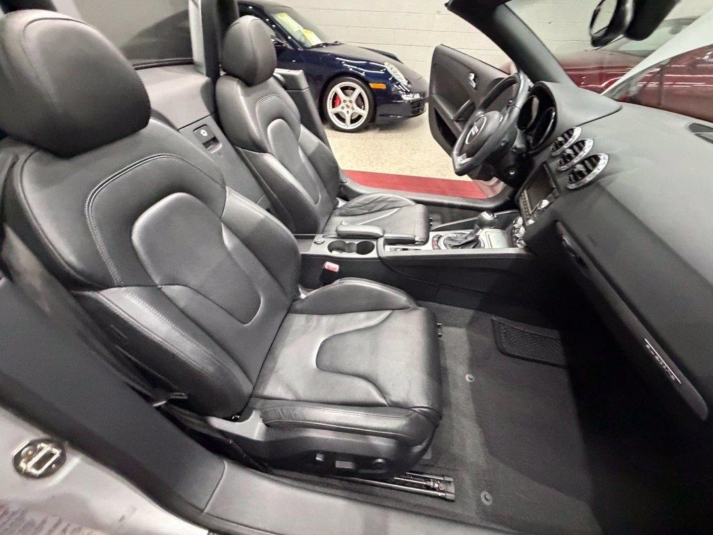 Audi TT photo 35