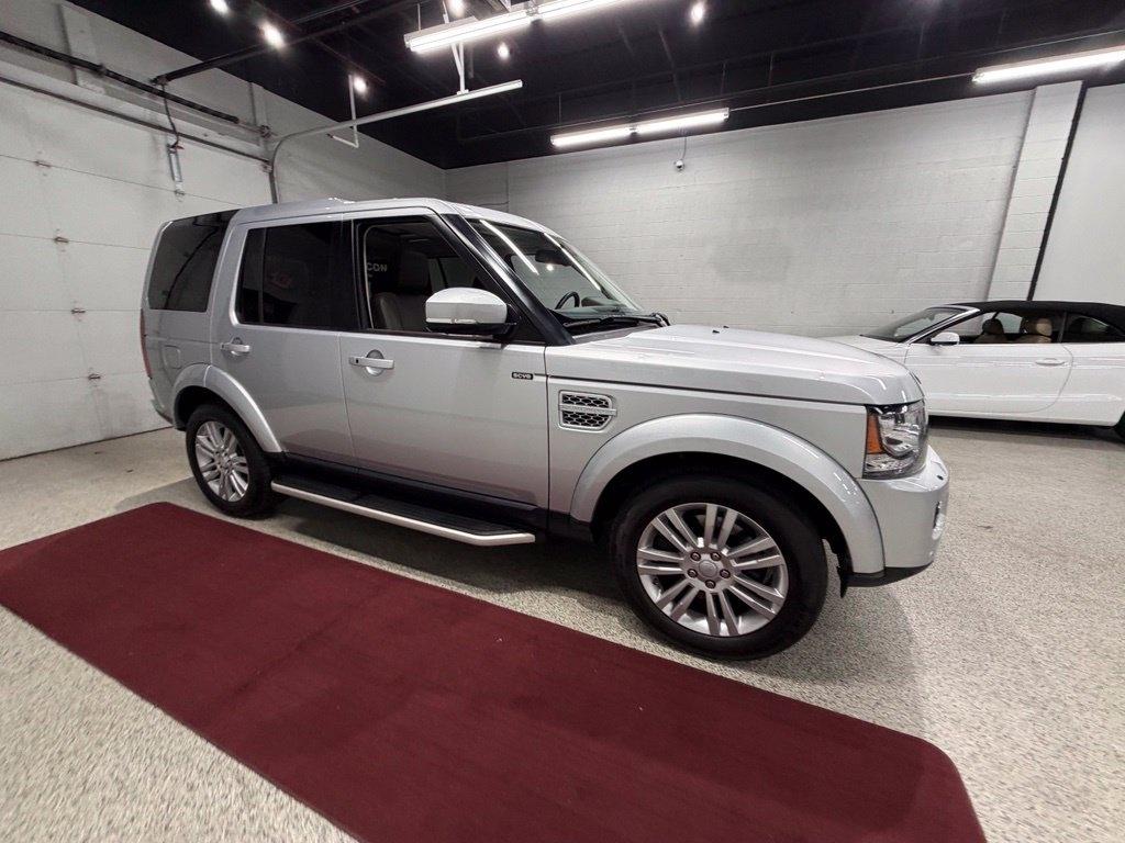Land Rover LR4 photo 10