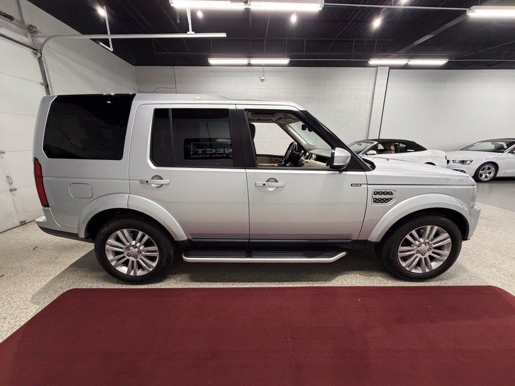 Land Rover LR4 photo 11