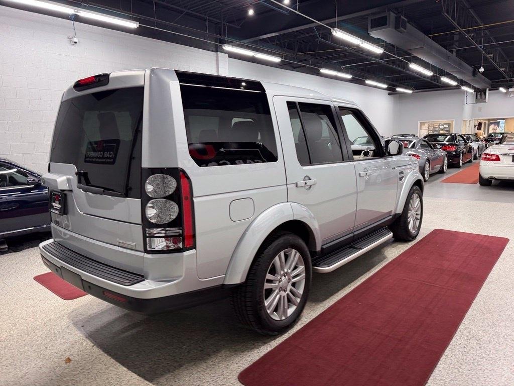 Land Rover LR4 photo 12