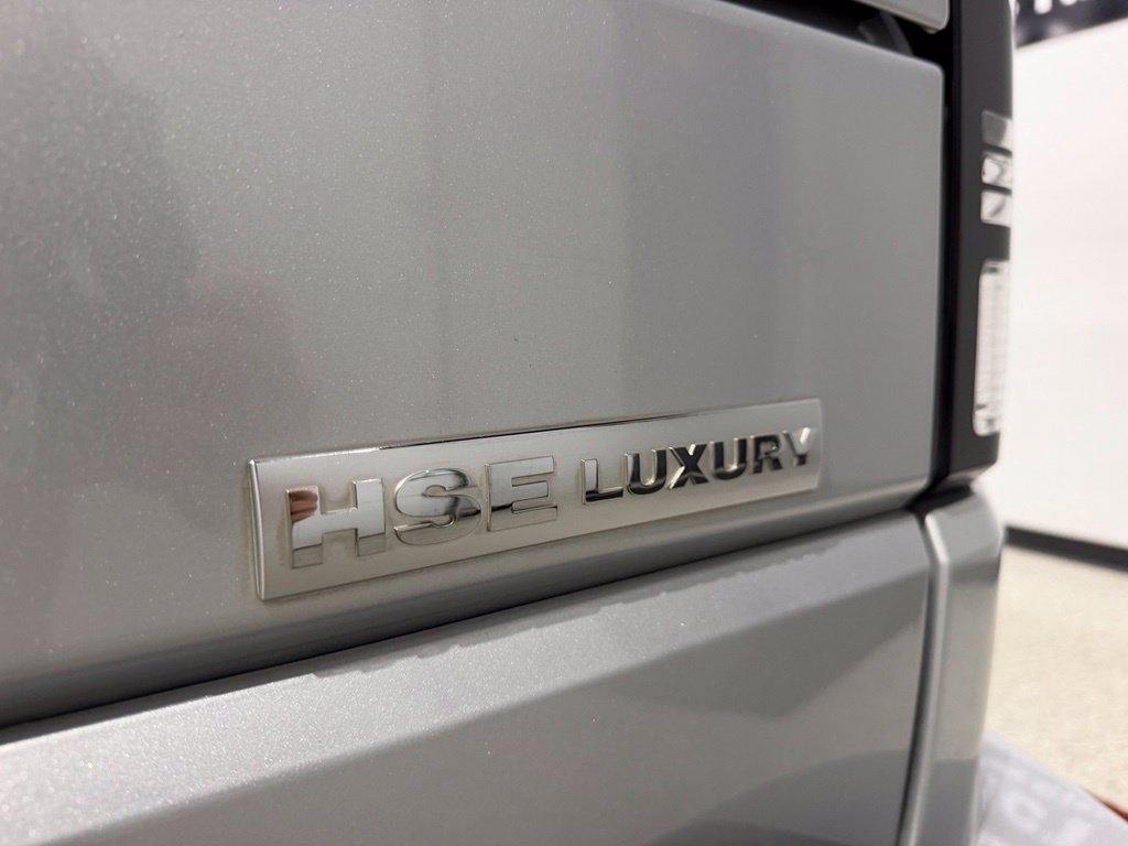 Land Rover LR4 photo 21