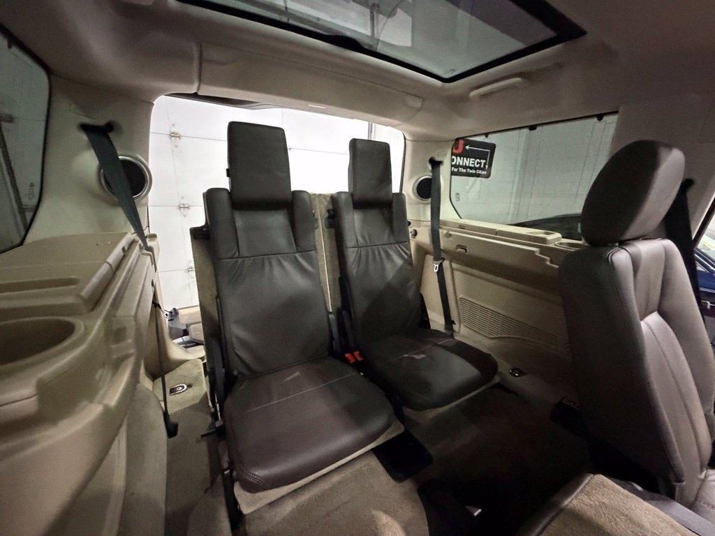Land Rover LR4 photo 41