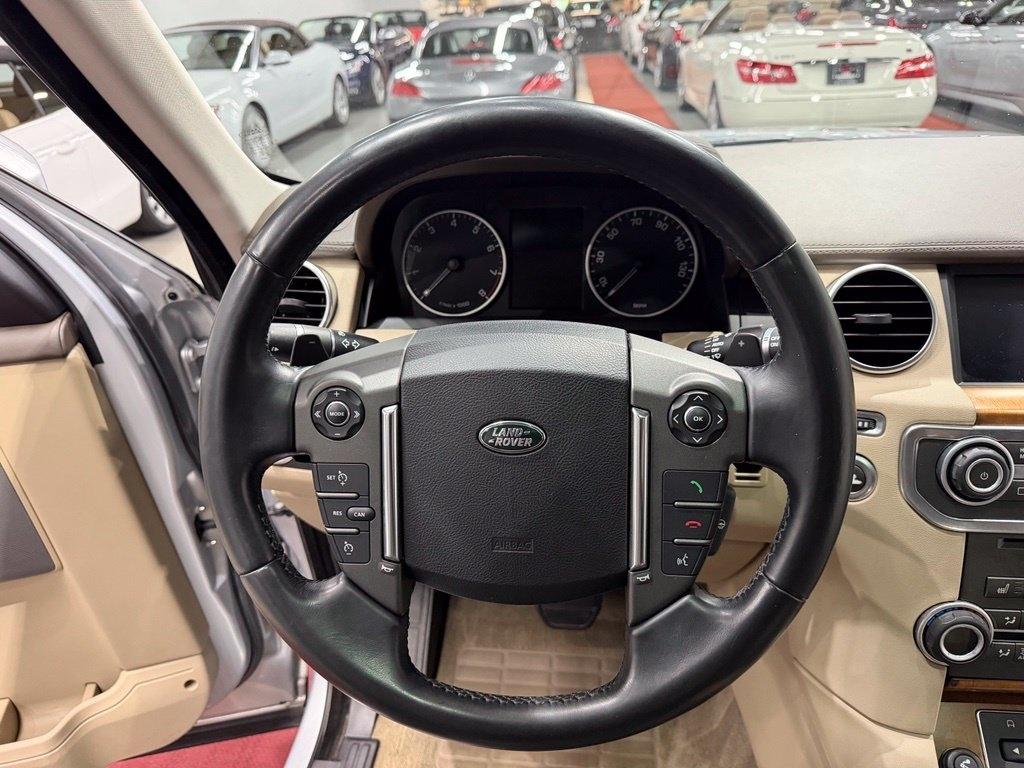 Land Rover LR4 photo 49