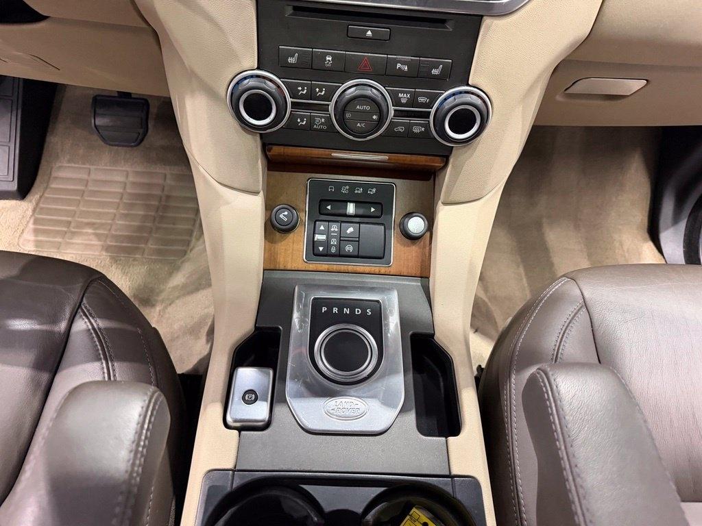 Land Rover LR4 photo 51