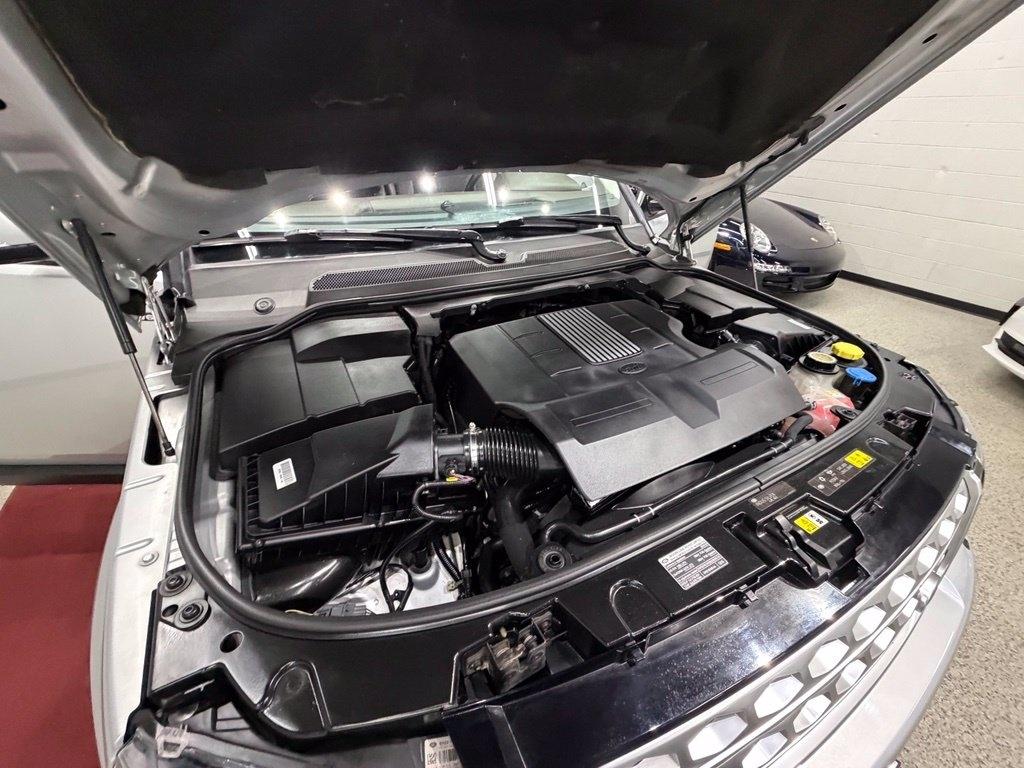 Land Rover LR4 photo 60