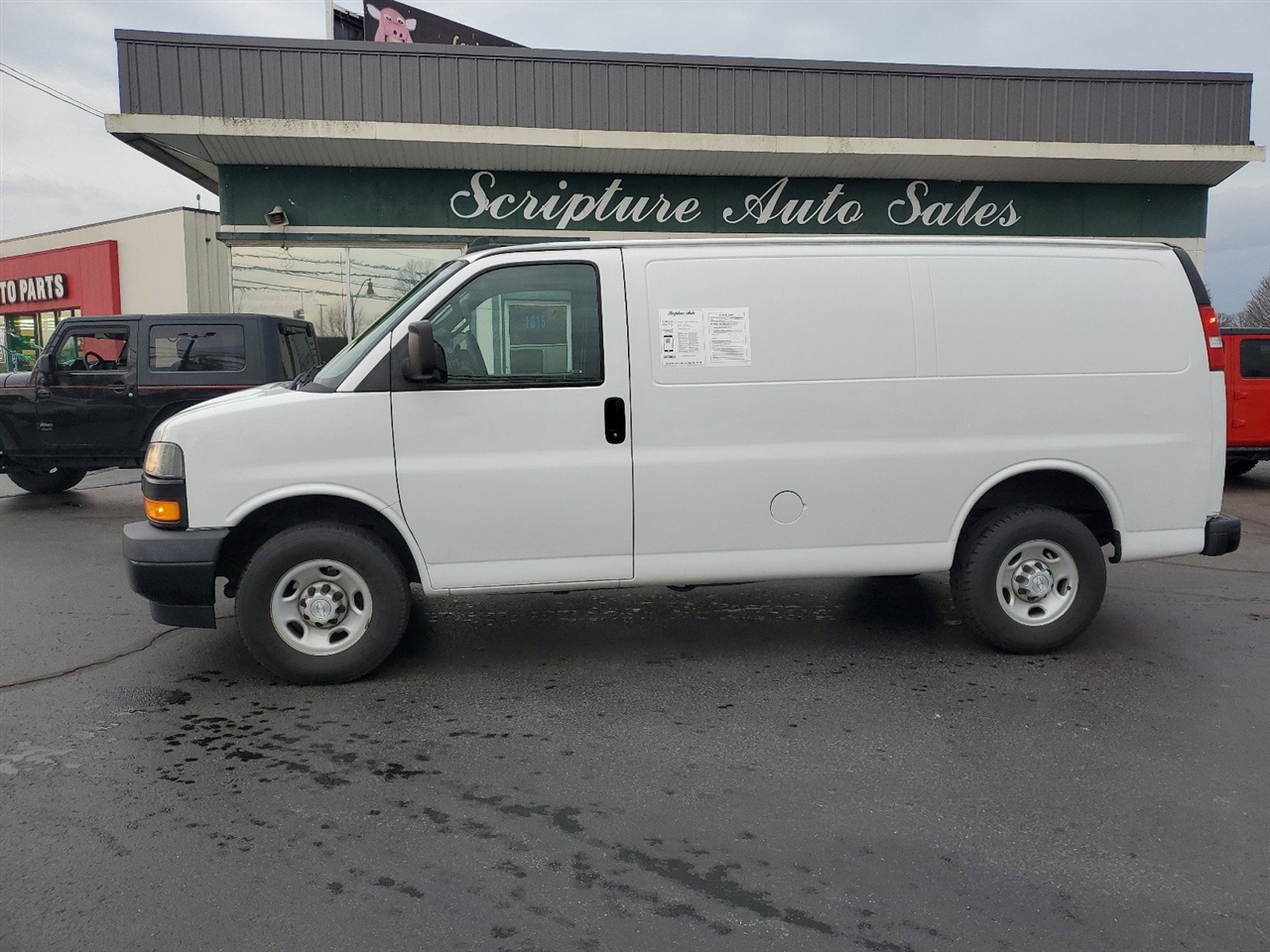 2018 Chevrolet Express 2500 Work Van photo 2