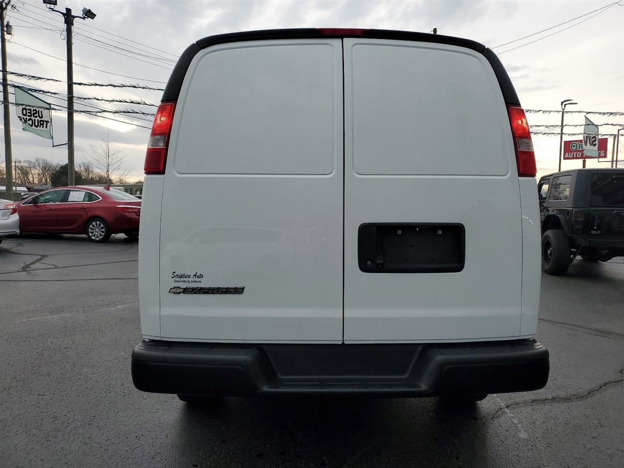 2018 Chevrolet Express 2500 Work Van photo 4
