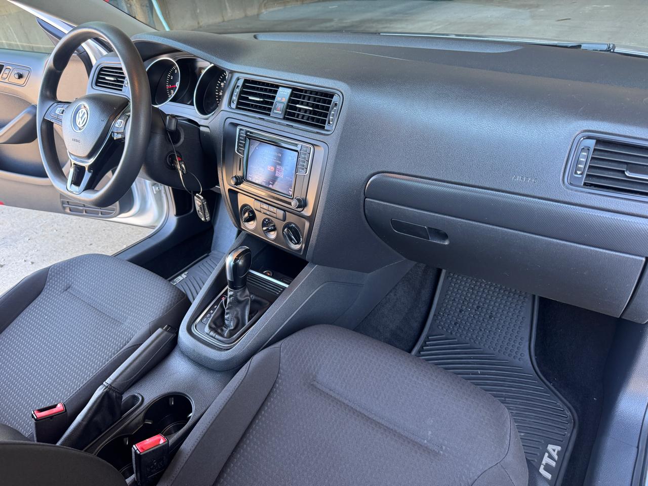 Volkswagen Jetta Sedan 4dr Auto 1.4T S w/Technology 2016