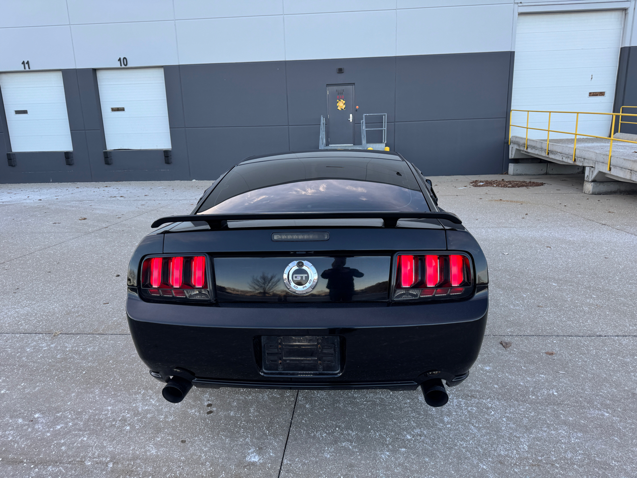 Ford Mustang GT Deluxe Coupe 2005