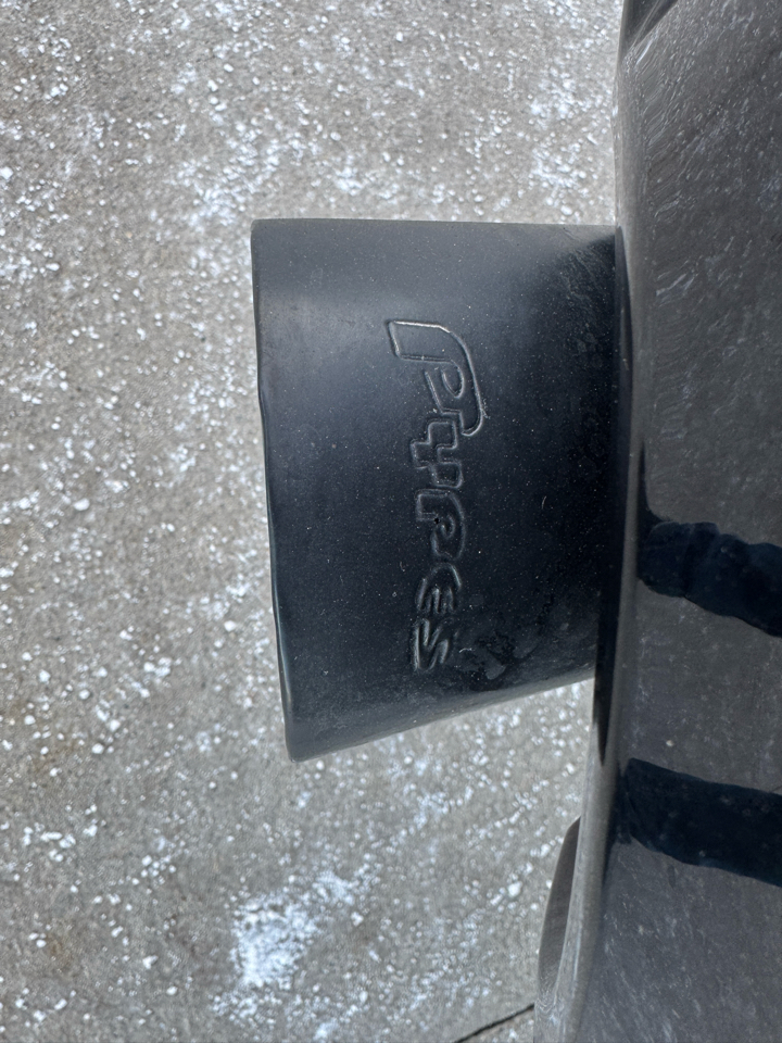 Ford Mustang GT Deluxe Coupe 2005