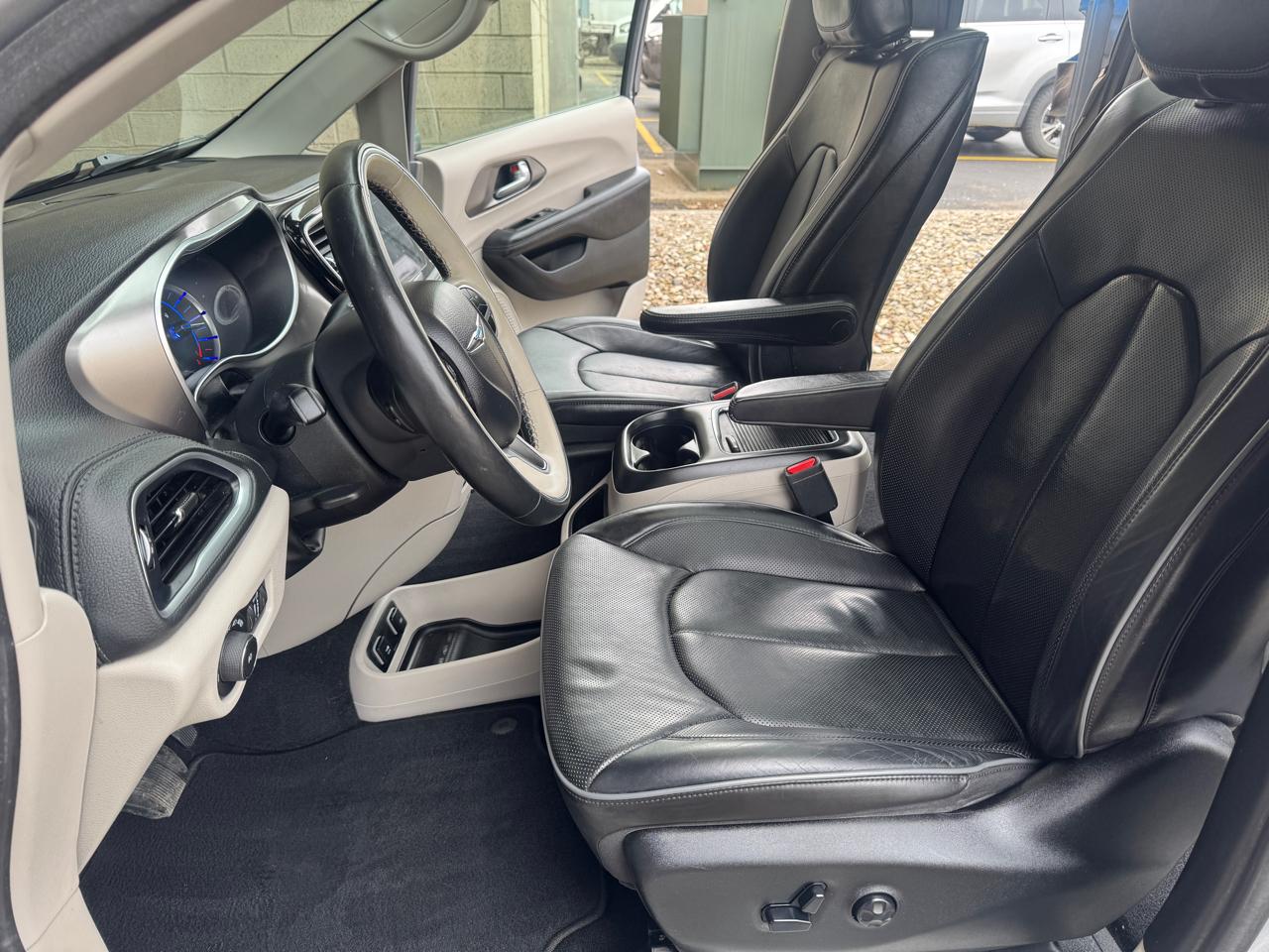 Chrysler Pacifica  2018