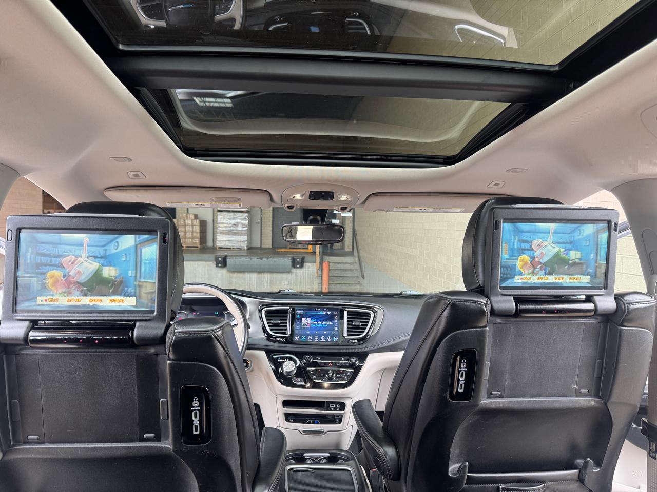 Chrysler Pacifica  2018