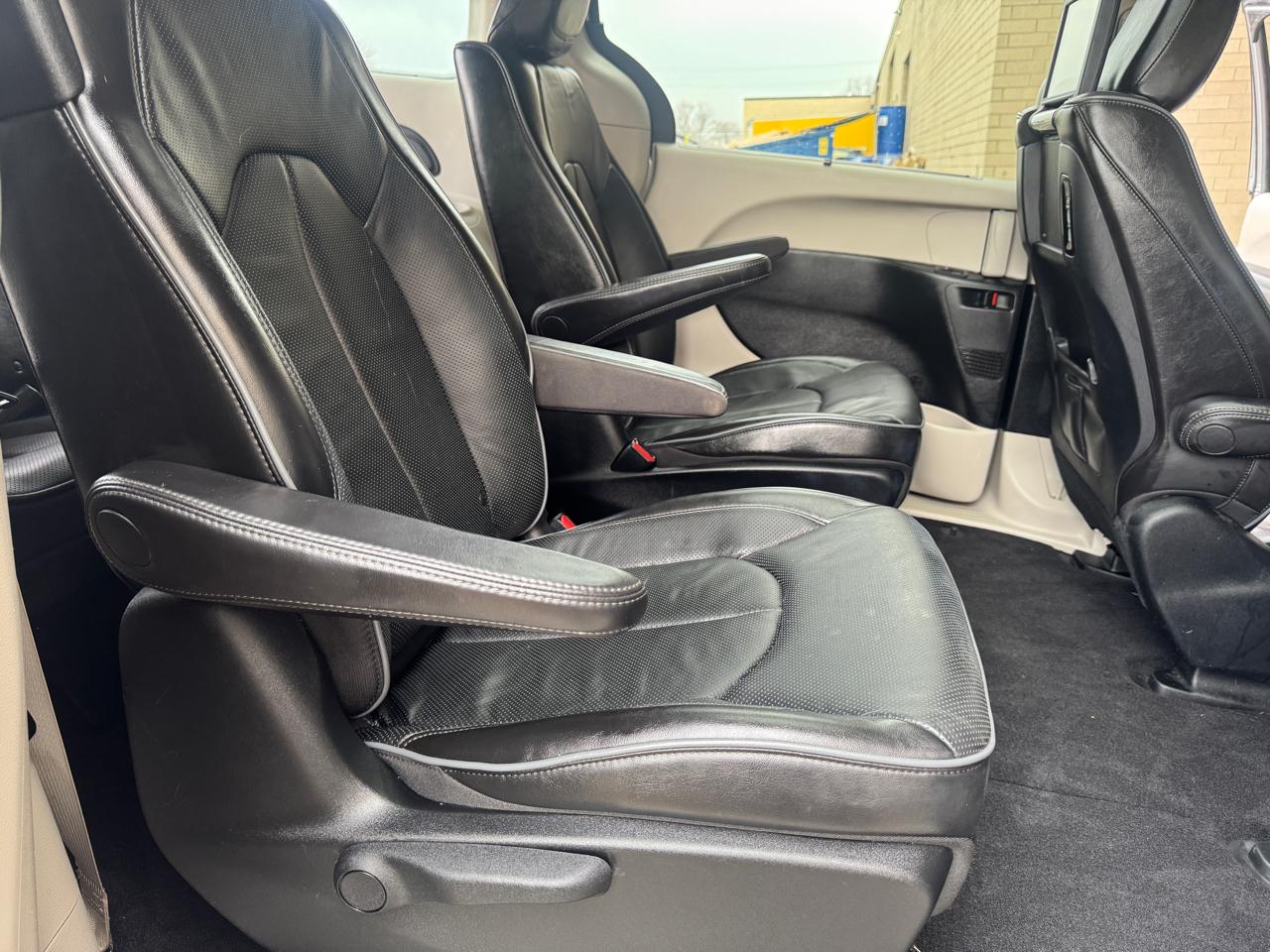 Chrysler Pacifica  2018