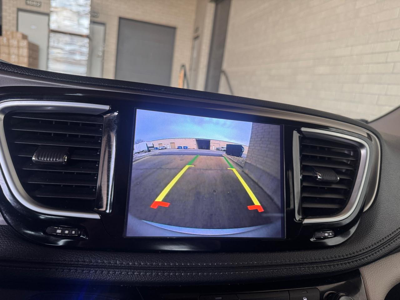 Chrysler Pacifica  2018