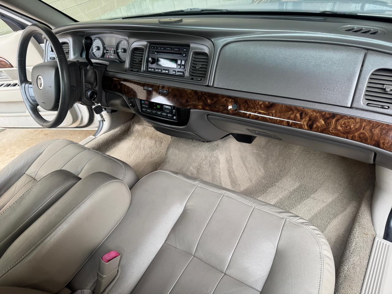 Mercury Grand Marquis LS 2010