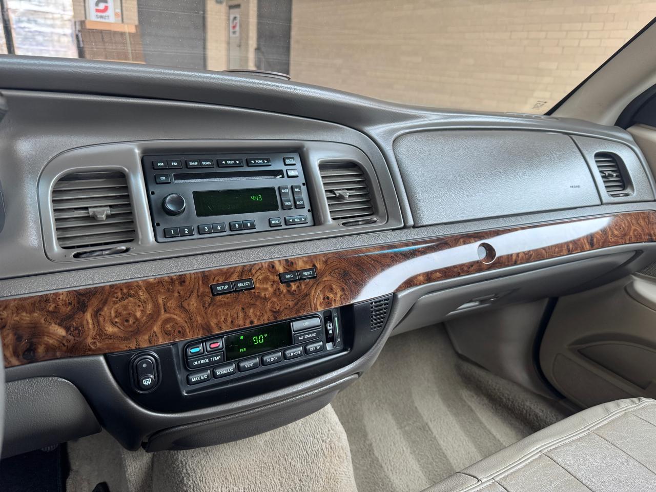 Mercury Grand Marquis LS 2010