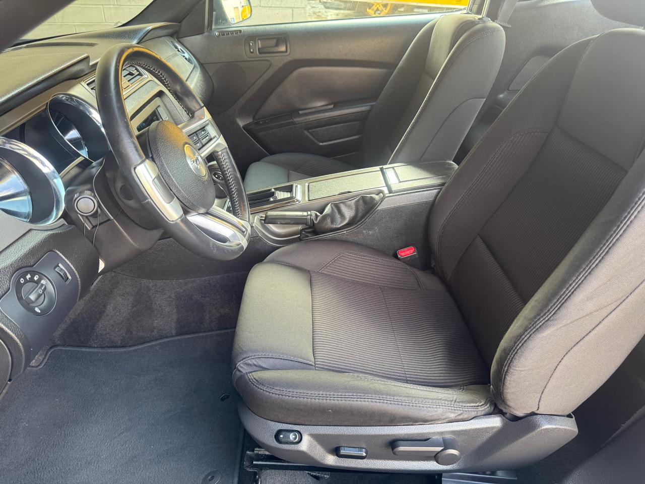 Ford Mustang 2dr Cpe GT 2013