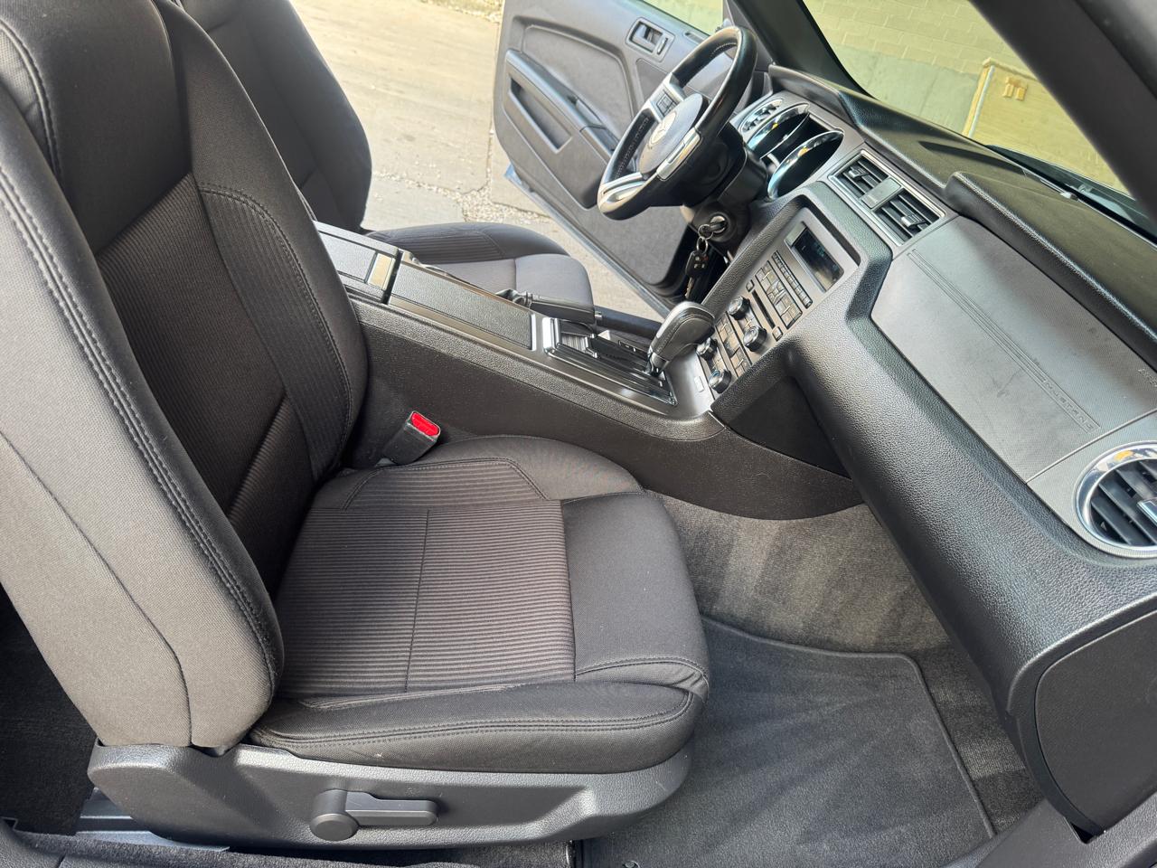 Ford Mustang 2dr Cpe GT 2013