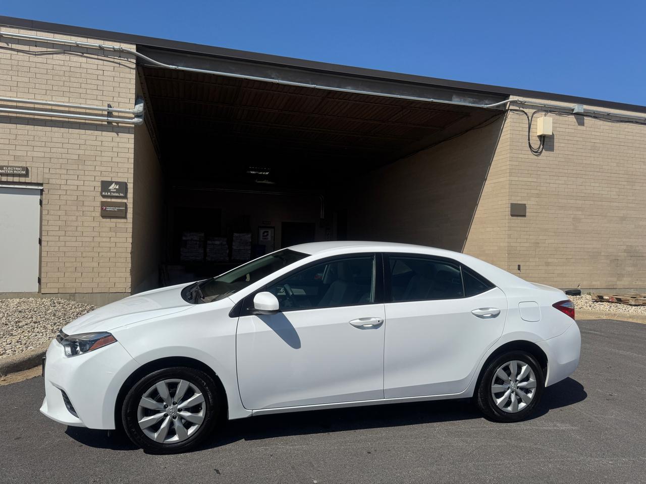 Toyota Corolla LE 2016