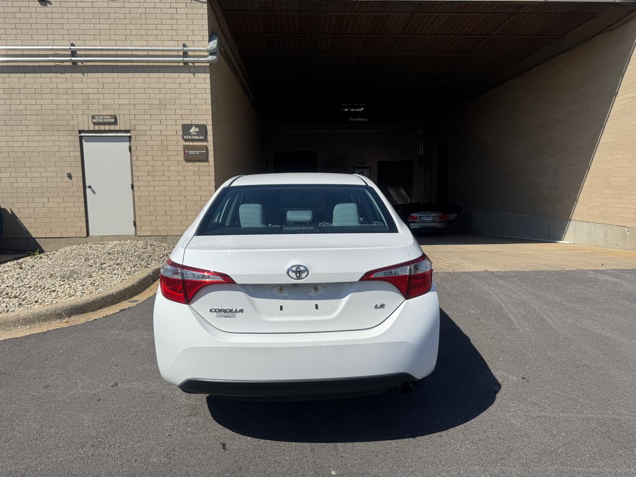 Toyota Corolla LE 2016