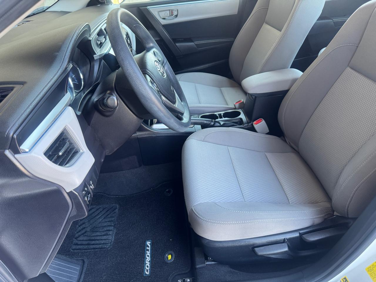 Toyota Corolla LE 2016