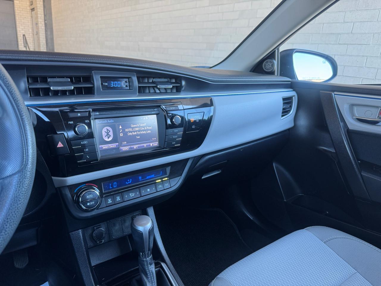 Toyota Corolla LE 2016