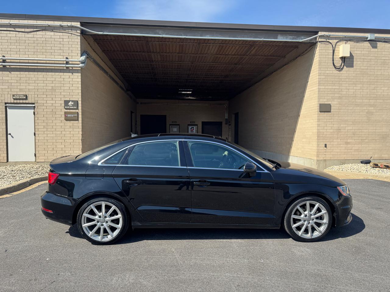 Audi A3 4dr Sdn quattro 2.0T Premium Plus 2016