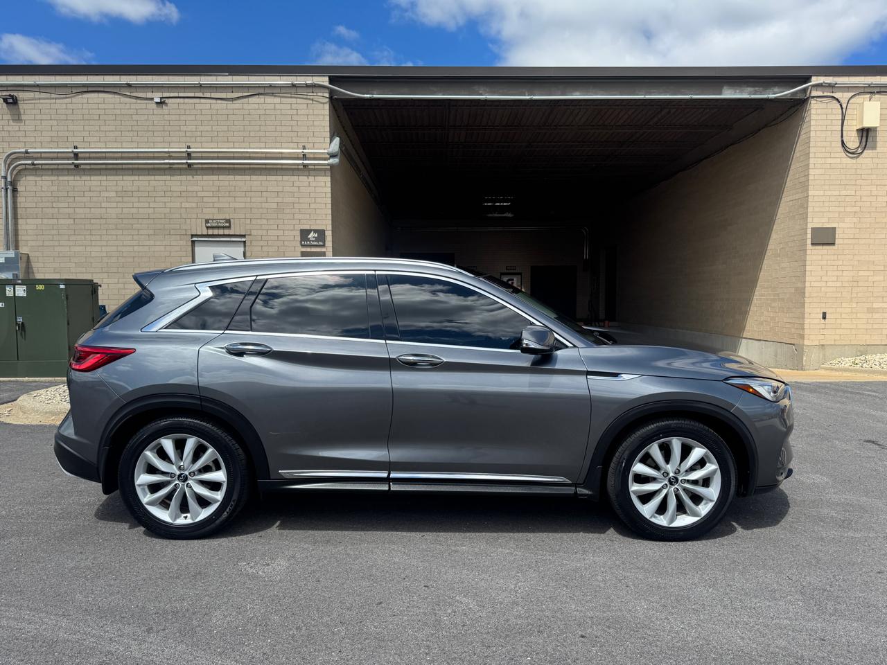 Infiniti QX50 ESSENTIAL 2019