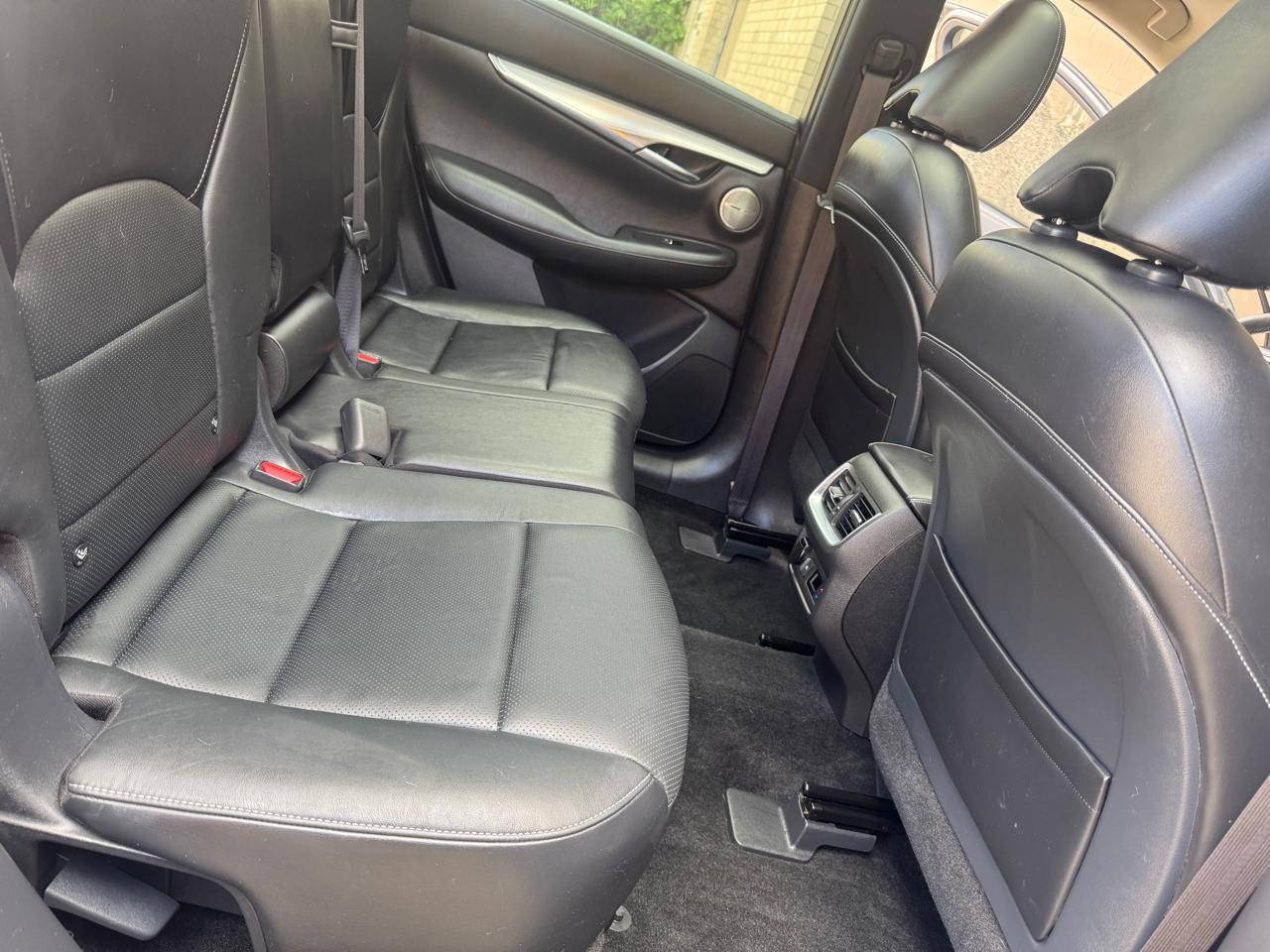 Infiniti QX50 ESSENTIAL 2019