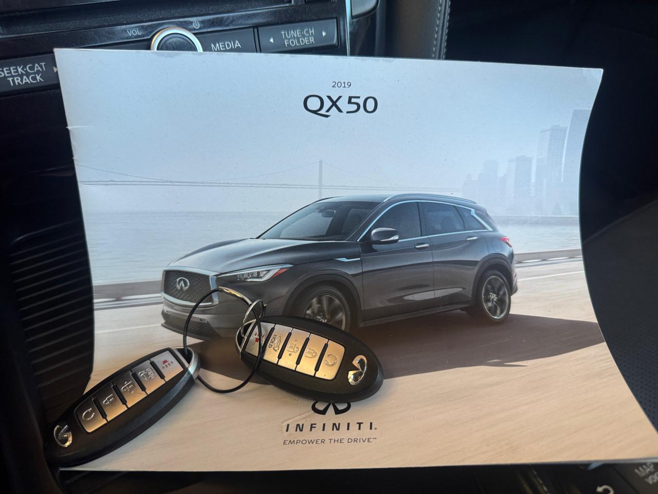 Infiniti QX50 ESSENTIAL 2019