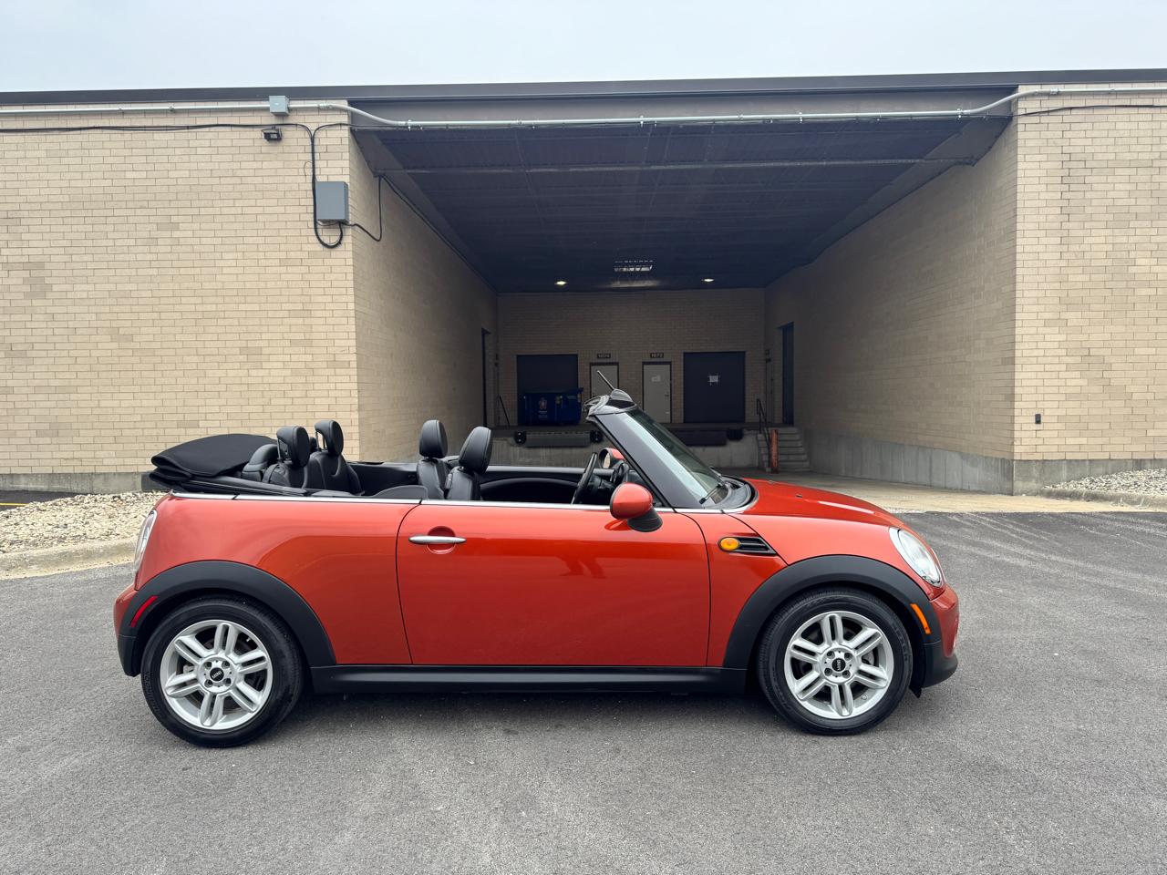 MINI Cooper Convertible 2dr 2015