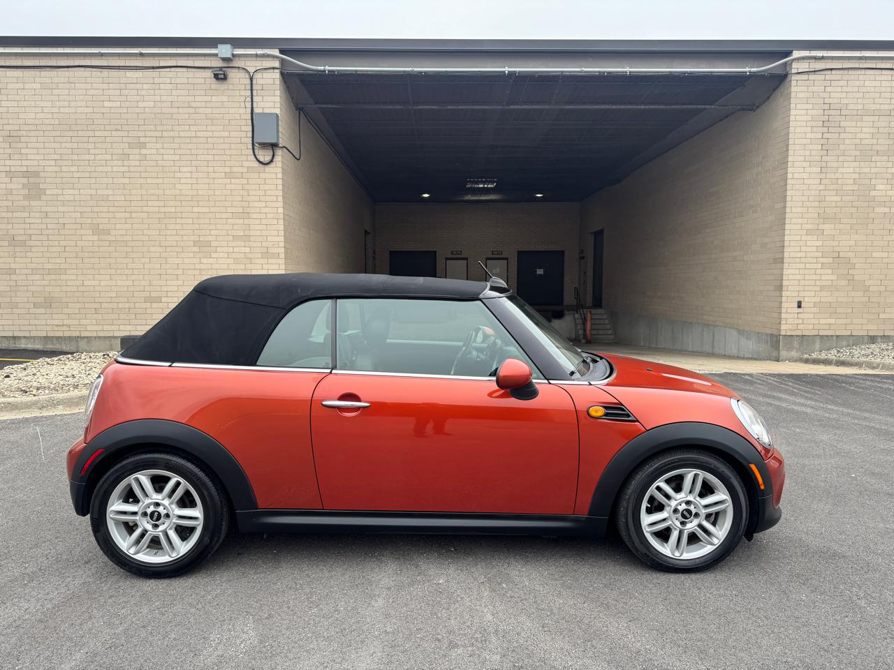 MINI Cooper Convertible 2dr 2015