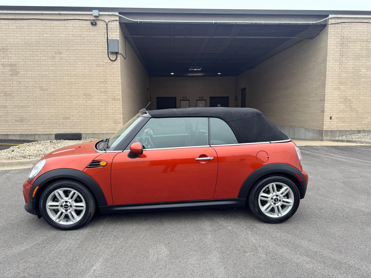 MINI Cooper Convertible 2dr 2015