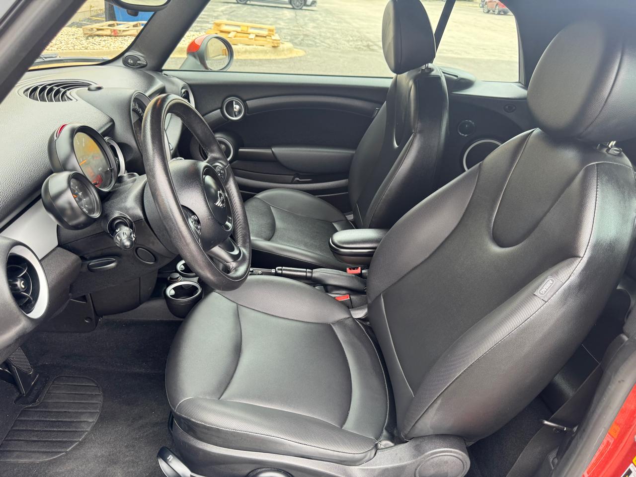 MINI Cooper Convertible 2dr 2015