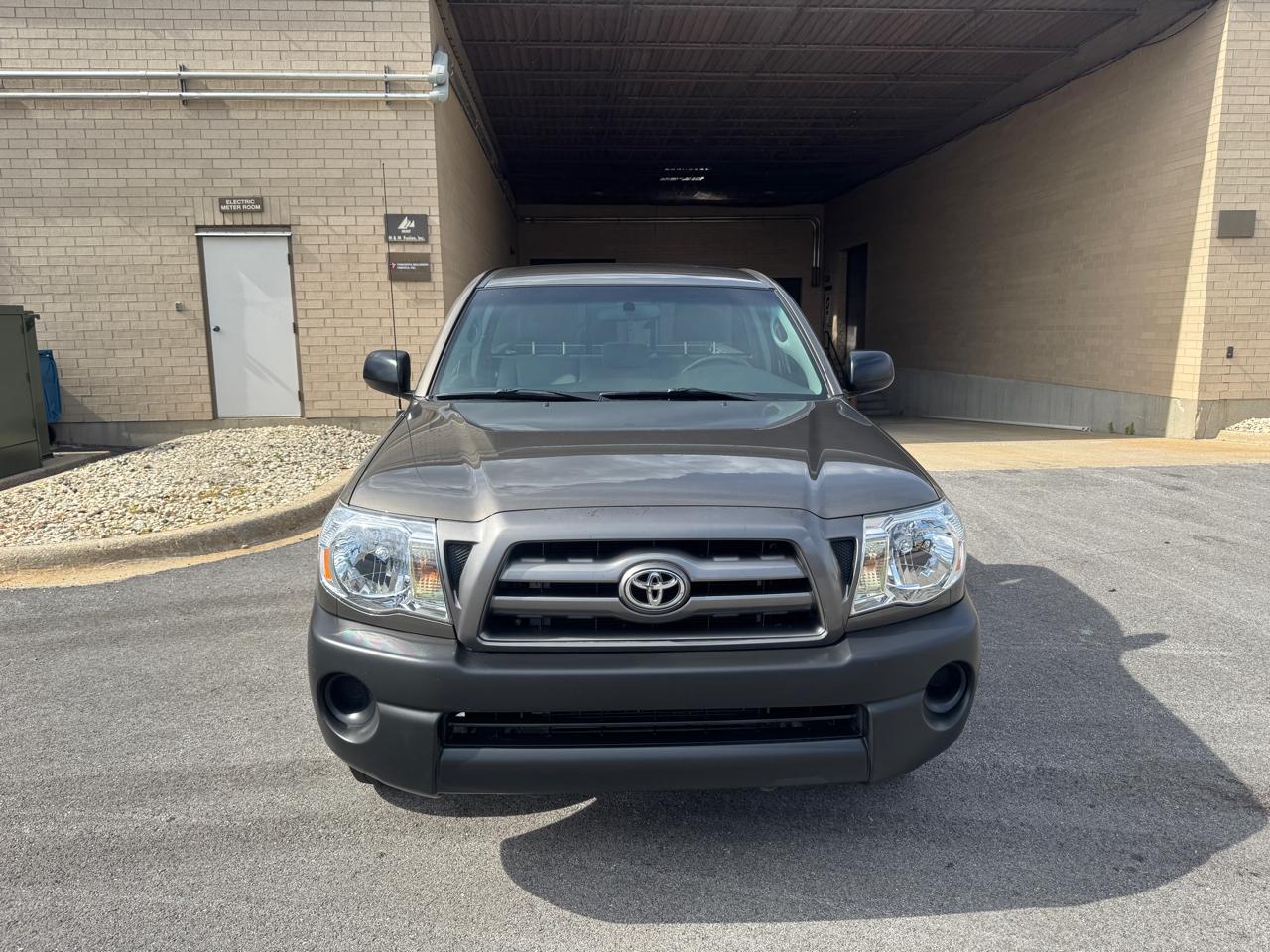 Toyota Tacoma  2010